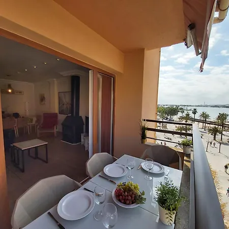 Mariners Apartment